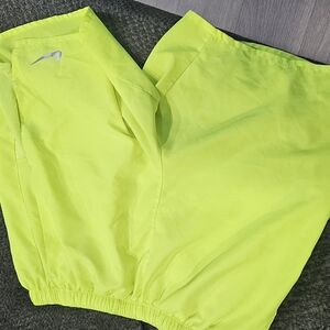 Nike Men's Athletic Shorts - Neon Yellow